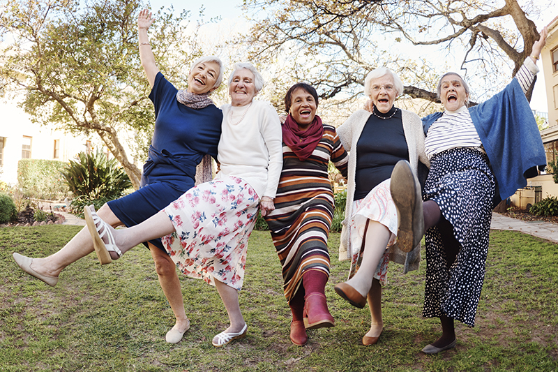 4 Ways to Foster and Strengthen Senior Friendships