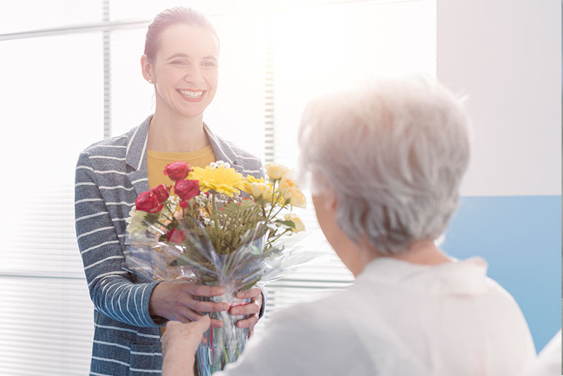 How to Help a Loved One During a Short-Term Stay in Assisted Living